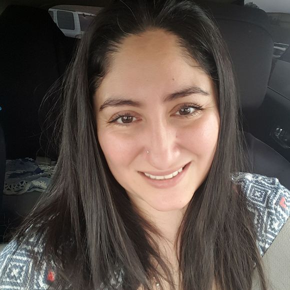 Meet your Posher, Ivonne - Picture 1 of 1